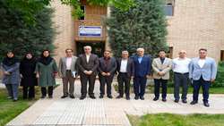 ضرورت و تاکید بر درآمدزایی و مدیریت هزینه ها